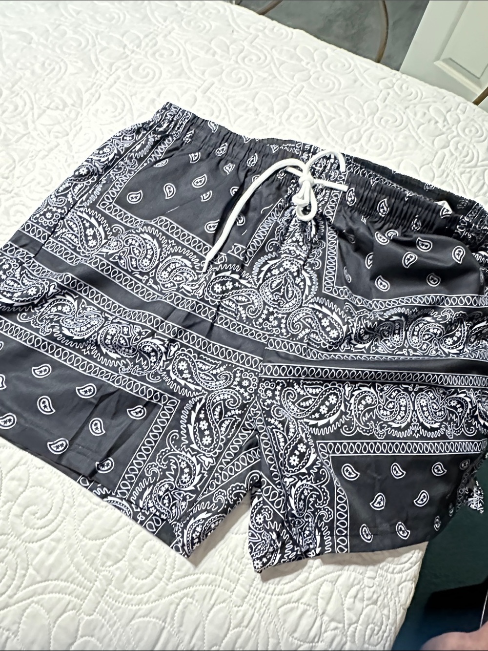 Black Paisley-Print Men’s swimsuits with Elastic Waistband